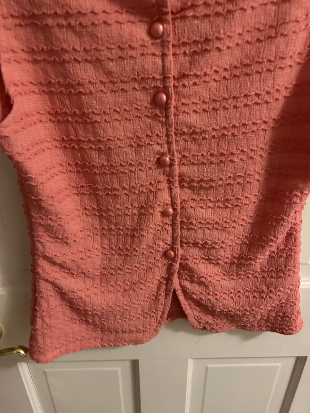 SHEIN Coral Pink Textured Button-Front Tank Top - Picture 3 of 5